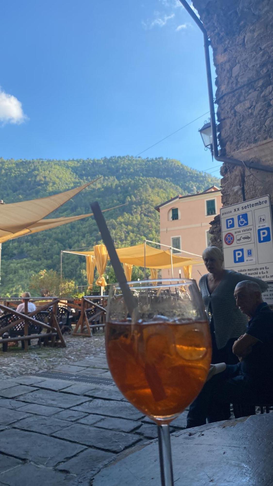 Iconic Italian Townhouse W Rooftop Terrace & Mountain View, Pigna Luaran gambar