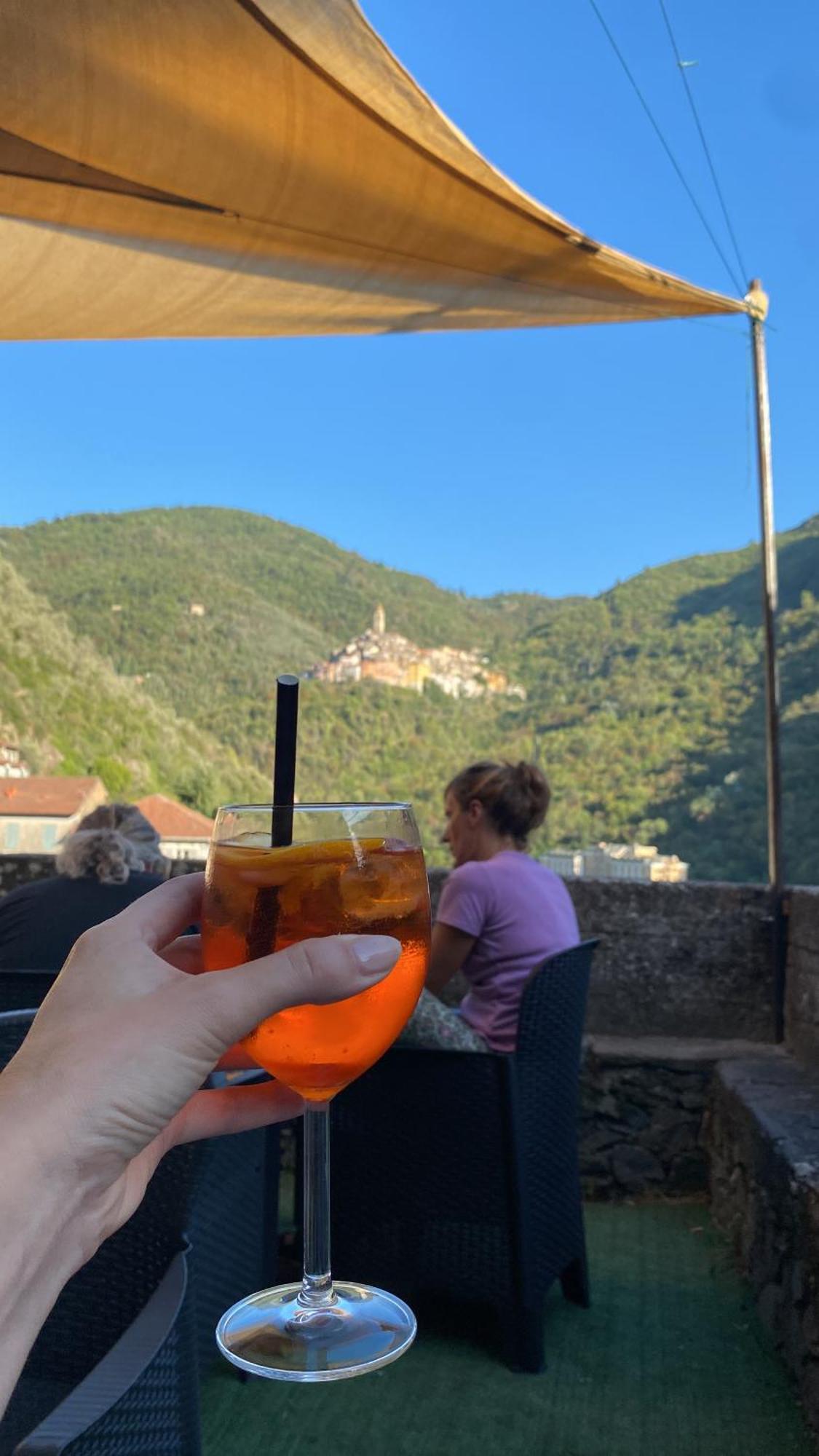 Iconic Italian Townhouse W Rooftop Terrace & Mountain View, Pigna Luaran gambar
